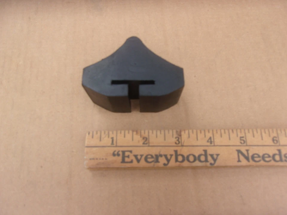 Parachoques de goma brazo de control inferior Plymouth Dodge Desoto Chrysler 1957 nuevo Foto 1 de 1