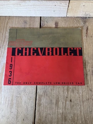 Catálogo de folleto de venta de autos Chevrolet 1936 vintage - estándar y de lujo Foto 1 de 4