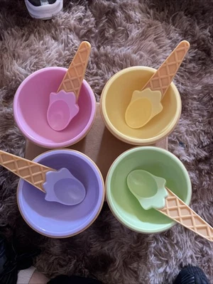 8 tazas de postre helado helado cono de gofre plástico con cucharas 🍨 Foto 1 de 2