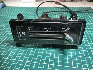 USED CHEV/GM TRUCK 16034561 HEAT DASH CONTROL NO AIR ‘83 - 87 - Picture 1 of 6