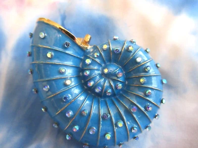 2" LOVELY BLUE ENAMEL MOON SHELL SEALIFE AB RHINESTONE MOON SHELL BROOCH PIN - Image 1 of 4