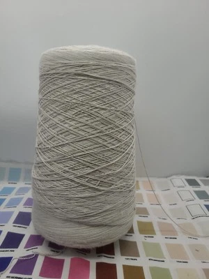 Hilo 100 % seda hilo tejer ganchillo macramé 5 lb 1,1 oz plata sobre cono Foto 1 de 3