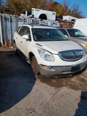 安全带前桶起子扣适用于 10-12 ACADIA 1156431 — 第 1/4 张图片