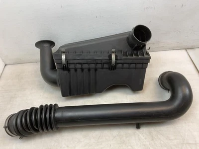 Jeep TJ Wrangler OEM 4,0 L 6 cilindros caja de filtro de aire con tubo de admisión 01-04 071015 Foto 1 de 4