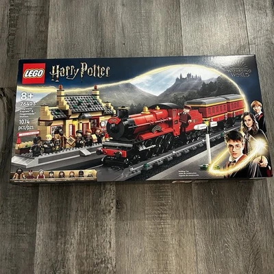LEGO Harry Potter: Hogwarts Express & Hogsmeade Station (76423) NIB - Image 1 of 4