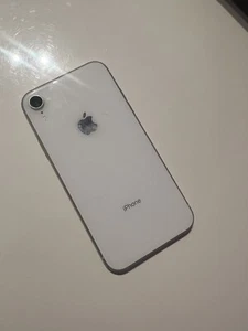iphone xr débloqué 64go occasion  - Photo 1 sur 6