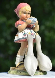 ANTIQUE 11" PORCELAIN DUTCH GERMAN GIRL FEEDING DUCKS FIGURINE STATUE  - Picture 1 of 11