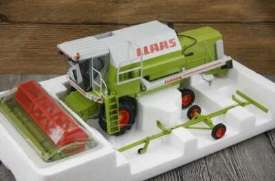 Replicagri CLAAS DOMINATOR 88 CLASSIC MAXI TRACTOR 1/32 Diecast Model - Image 1 of 4