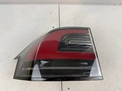 Luz trasera LED OEM lado del conductor LH Tesla Model X 2021-2024 Foto 1 de 4