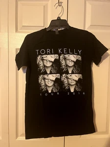 Tori Kelly Unbreakable Tour 2016 Black T-Shirt Size Small NEW - Picture 1 of 9