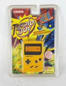 Nintendo Retro Radio Boy AM/FM Receiver Stereo Earphones - Picture 1 of 4