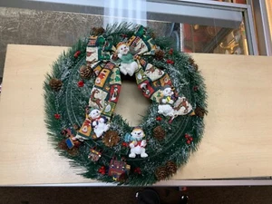 christmas reef train design- preowned comes as seen in photos - Picture 1 of 7