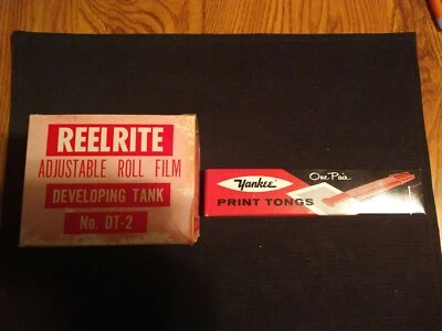   Pinzas vintage con estampado de tanque y Yankee en desarrollo real correcto Foto 1 de 4