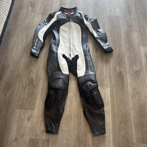 Bilt Racing Motorcycle Full Body Leather Suit Men's US 42 EU 52 White Black NICE - Picture 1 of 16