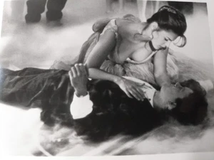 My Boyfriend's Back Press Packet Zombie Movie Photos Cloris Leachman 1993 - Imagen 1 de 21