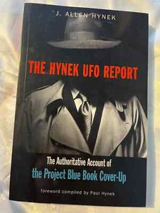 The Hynek UFO Report Project Blue Book J. Allen Hynek like new - Bild 1 von 5
