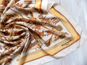 Hermosa Bufanda ROCHAS Paris 100% Seda Francia Mariposa - Imagen 1 de 7