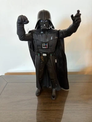 Darth Vader Figurine - Image 1 of 2