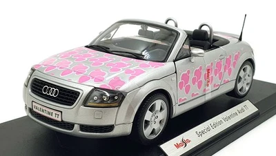 Maisto 1/18 31878 - Special Edition Valentine Audi TT - Silver/Pink - Image 1 of 4