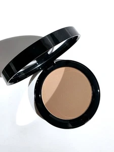 Bobbi Brown Bronzing Powder Golden Light New - Picture 1 of 3