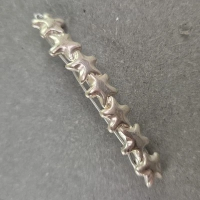 Versilberter Sternen-Anhänger – Stilvoller Akzent für Taschen oder Schmuck - Bild 1 von 4