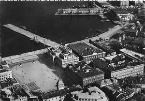 25-40A) CARTOLINA PIAZZA UNITA' ALTO VIAGGIATA VISITATE V FIERA TRIESTE 1953 - Bild 1 von 2