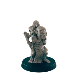 Goblin Mini | Rat Catcher Janitor | Monster Townsfolk NPC Figure | DnD Wargaming - Picture 1 of 3