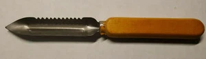 1940's Potato Vegetable Peeler Serrated Edge Wood Handle 6 l/2" Long New U115 - Picture 1 of 4