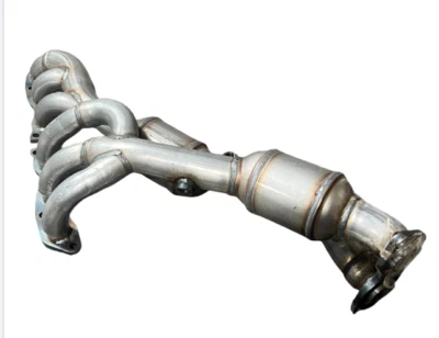 Convertidor catalítico para Lexus IS300 2005 CBHD-4-4-16354 color gris Foto 1 de 4