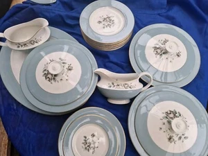 Royal Doulton Rose Elegans Dinnerware 25 Piece Vintage Collection Tableware Set - Picture 1 of 10