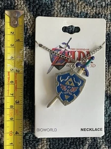 Legend of Zelda Ocarina of Time 3d Master Sword Bioworld 2015 Necklace - Picture 1 of 2