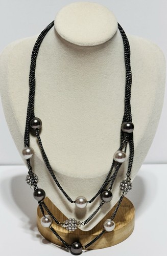 VETEMENTS Collana multistrato di perle finte grigie romane 22 pollici