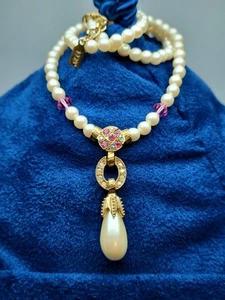 1928 Brand Necklace Vintage Rhinestones Faux Pearls Gold Tone Dangle Y Drop - Picture 1 of 3