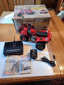 1980s Honda ATC 250R 3 Wheeler Dust Runner RC Remote Control Shinsei Box Vintage - Picture 1 of 22