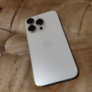 iPhone 14 Pro White - Photo 1 sur 1