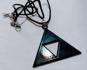 Legend of Zelda Black Triforce Necklace pendant with 20" rope and chain USA - Picture 1 of 8