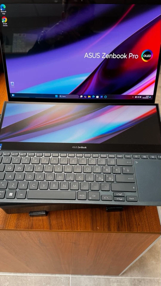 ASUS ZENBOOK PRO DUO UX582ZW, Dual Screen OLED, i9 12th, 32 GB Ram, SSD 1 TB  - Immagine 1 di 4