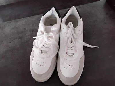 Damen  Sneakers in der Größe 40 - Bild 1 von 4