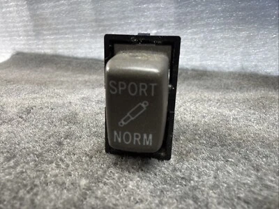 Suspension Mode Switch Shock Absorber Control 2001-2006 Lexus LS430 89249-50020 - Image 1 of 4