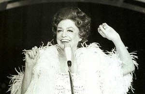 Zarah Leander stage tour of R u d i C a r r e ll "Cheese from- 1970s Old Photo - Picture 1 of 1