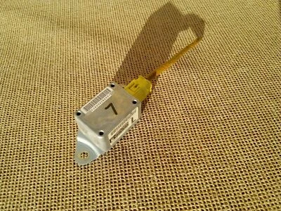 SUBARU FORESTER 2003-2005 SENSOR DE CHOQUE DE IMPACTO LATERAL IZQUIERDO FÁBRICA OEM Foto 1 de 4