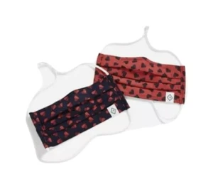 Paquete de 2 mascarillas plisadas de algodón Vera Bradley Signature en Sweet Hearts nuevas con etiquetas - Imagen 1 de 5