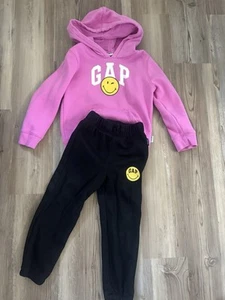 Girls Sz 5 GAP Sweat Pant And Hoodie Outfit  - Picture 1 of 2