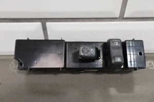 2003-2004 Hummer H2 Front Right Passenger Window Switch - Picture 1 of 13