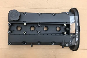 GM Rocker Cover / Cylinder Head Cover - 25192208 **Genuine New GM OEM part** - Picture 1 of 19