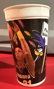 1995 Reggie Miller Indiana Pacers McDonalds Looney Tunes NBA Pacers Cup 32 oz - Picture 1 of 2