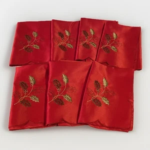 Vintage Embroidered Cutwork Holly Red Christmas Dinner Napkins Set Of 7 - Picture 1 of 7
