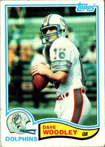 1982 Topps David Woodley #140 Miami Dolphins