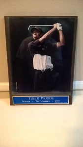 "Auténtica foto enmarcada 1997 de The Masters Winner de Tiger Woods - Talla: 12"" X 8" - Imagen 1 de 4