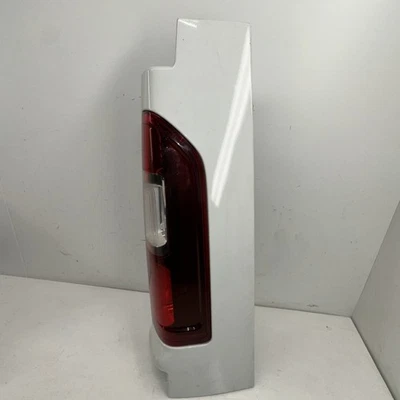 # VAUXHALL VIVARO 2017 LUZ TRASERA LADO DERECHO 93454193 - Imagen 1 de 4